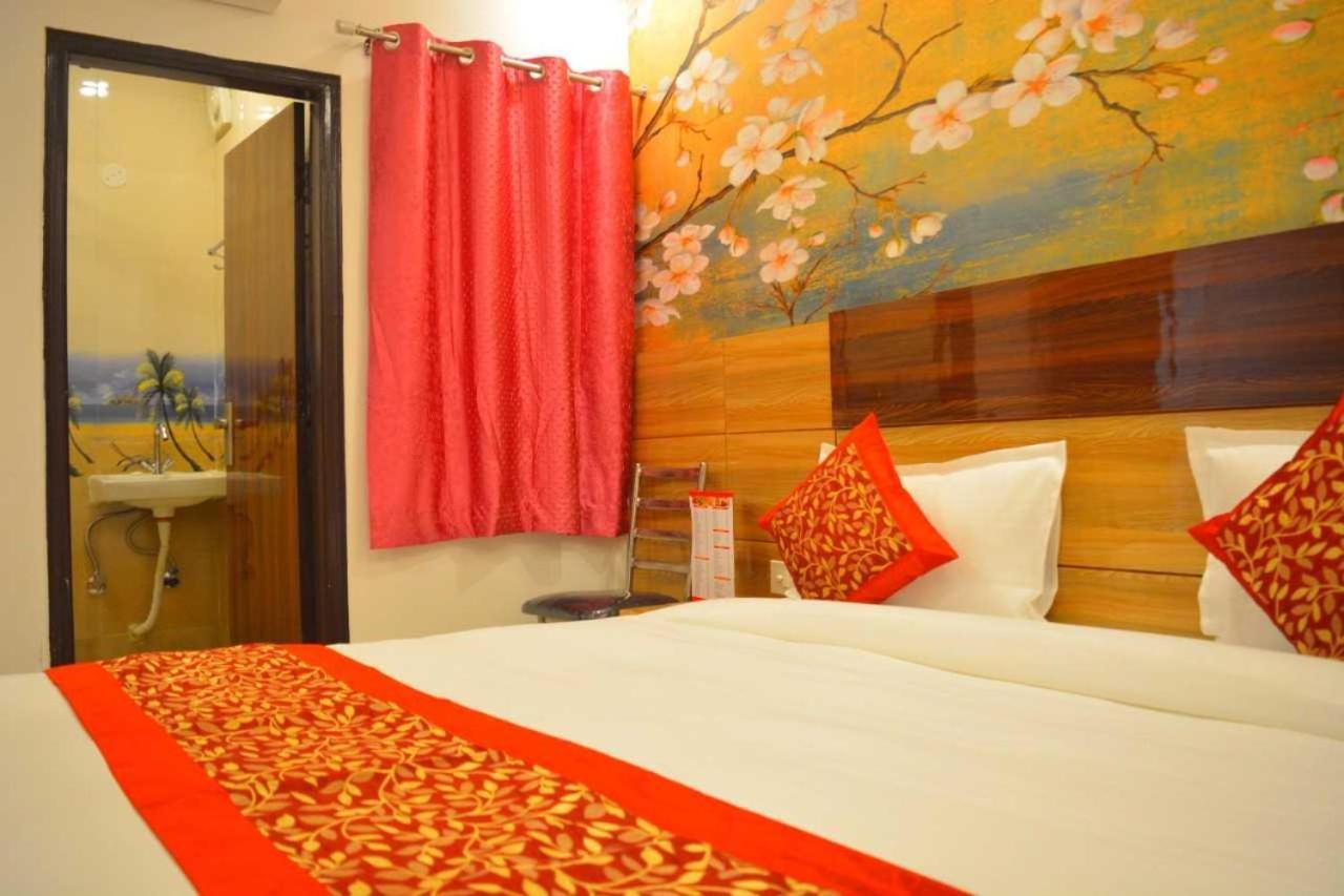 Hotel O Alpha Stay New Delhi Exteriör bild